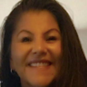 Meet your Posher, Rena